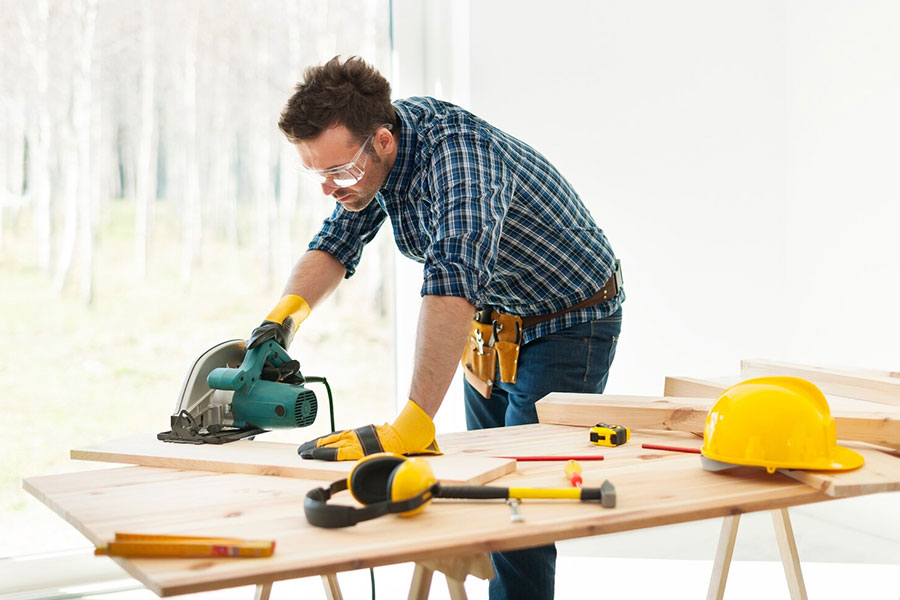 Hire Carpenters & Joiners in Liverpool