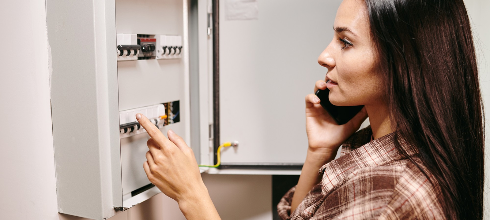 Consumer Unit or a Fuse Box Replacement Consumer Unit or a Fuse Box Replacement